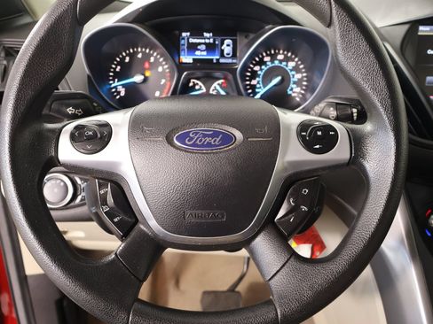 Used 2014 Ford Escape SE w/ Equipment Group 201A FWD image 3