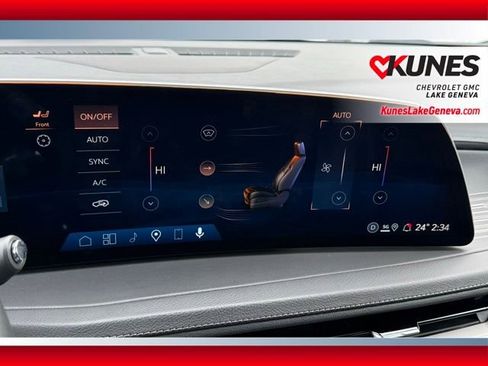 Used 2025 Cadillac XT4 Premium Luxury image 38