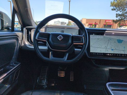 Used 2023 Rivian R1S Adventure AWD/4WD image 13