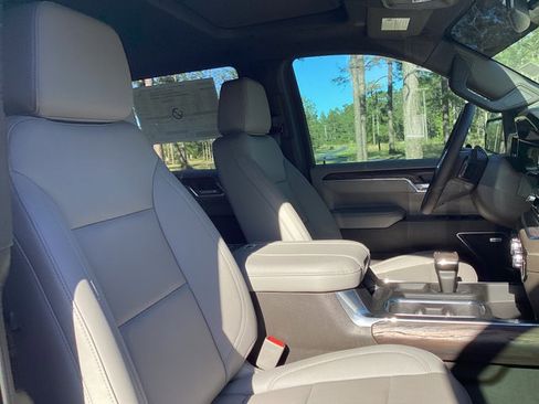 New 2026 GMC Sierra 1500 SLT w/ SLT Premium Plus Package image 24