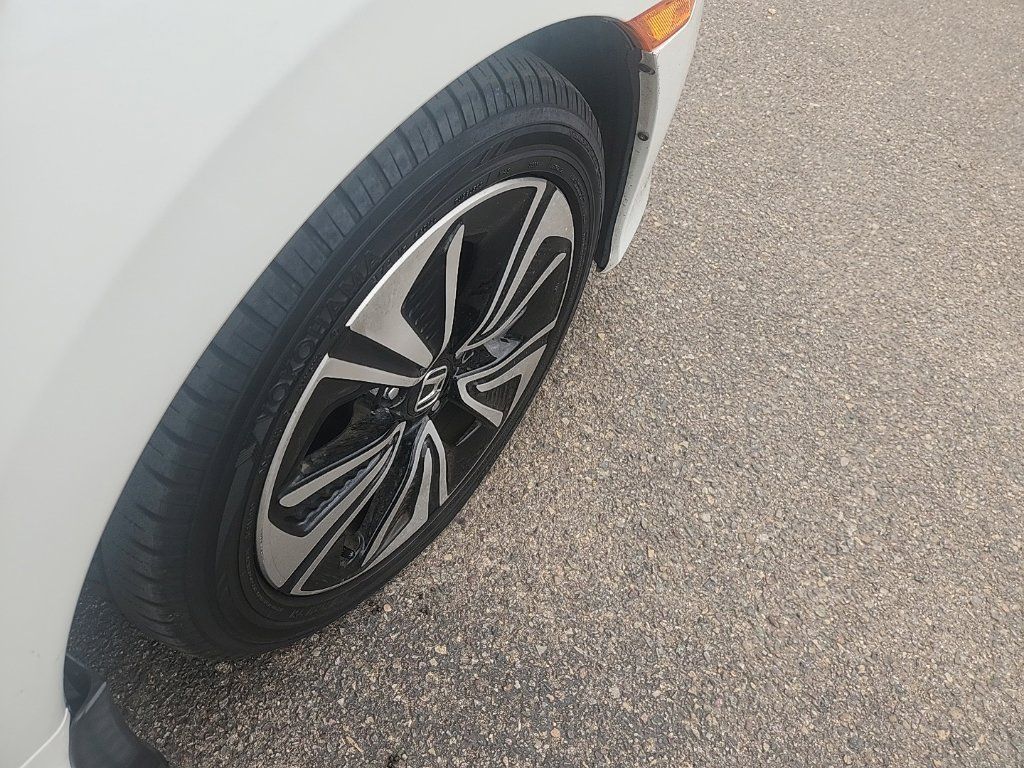 Used 2017 Honda Civic EX-T image 16