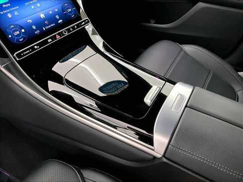 Certified 2025 Mercedes-Benz GLC 300 image 15