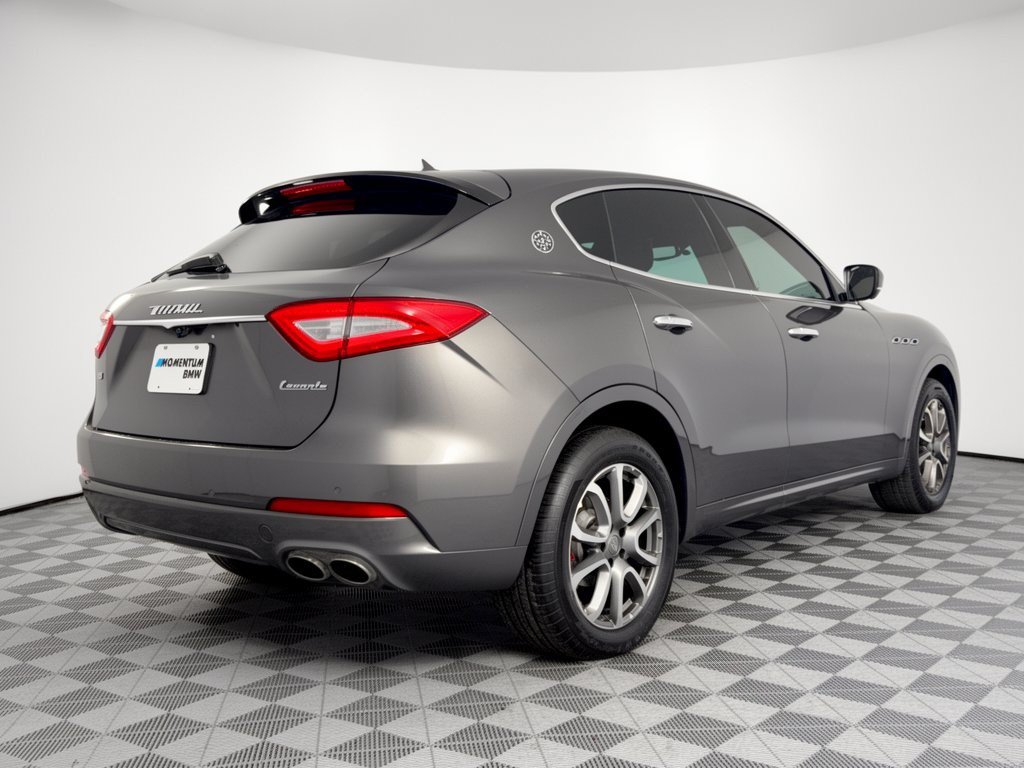 Used 2019 Maserati Levante AWD/4WD image 9