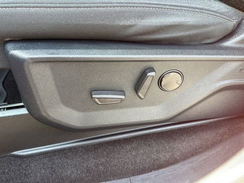 Used 2022 Ford F150 XLT w/ Equipment Group 302A High image 12