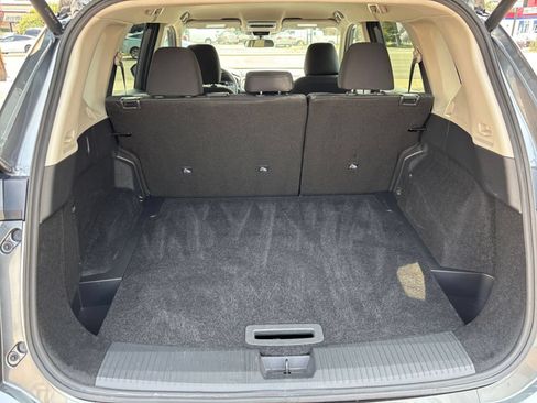 Used 2026 Nissan Rogue SV FWD image 32