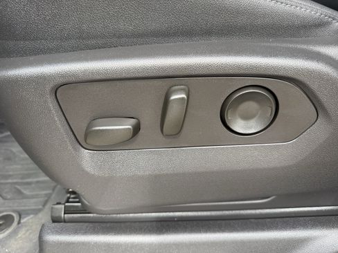 Used 2023 GMC Sierra 1500 SLT w/ SLT Premium Package image 27