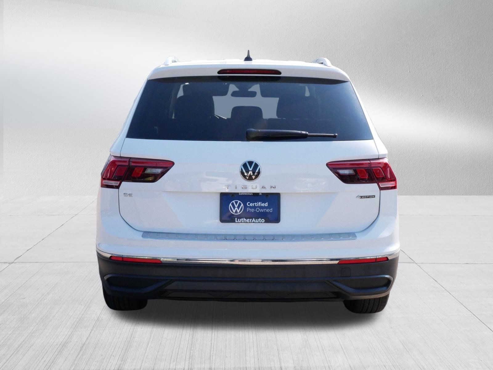Certified 2024 Volkswagen Tiguan SE AWD/4WD image 6