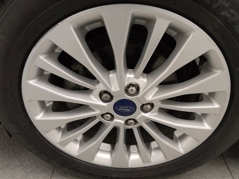 Used 2017 Ford C-MAX SE image 31