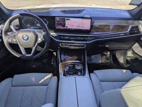 Used 2024 BMW X5 xDrive50e w/ Executive Package image 2