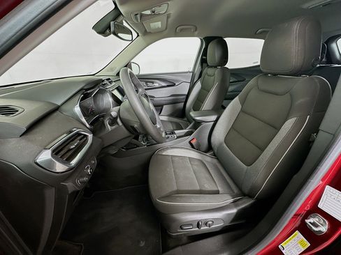 Used 2023 Chevrolet TrailBlazer LT w/ Convenience Package image 13