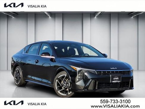 New 2026 Kia K4 GT-Line image 1