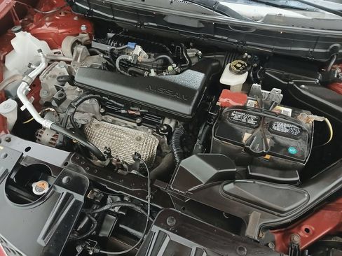 Used 2016 Nissan Rogue SV AWD/4WD image 30
