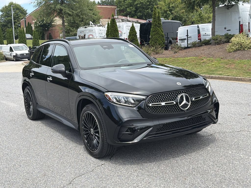 Certified 2025 Mercedes-Benz GLC 350e 4MATIC image 2