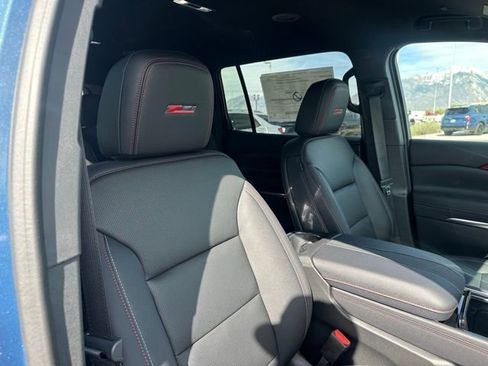 New 2026 Chevrolet Traverse Z71 w/ LPO, Floor Liner Package AWD/4WD image 17