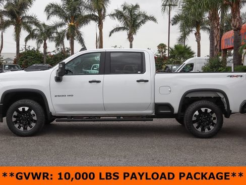 Used 2020 Chevrolet Silverado 2500 Custom w/ Custom Value Package AWD/4WD image 5
