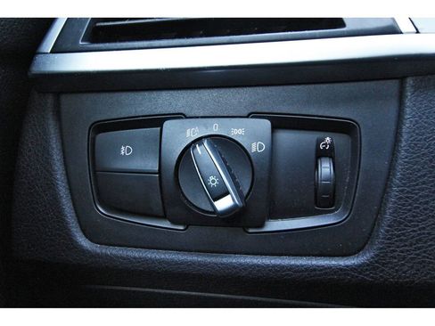 Used 2017 BMW 330i Sedan image 23