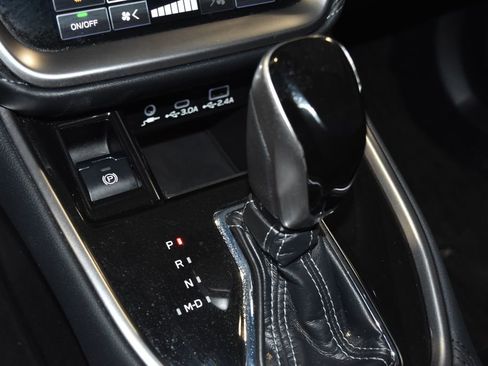 Used 2024 Subaru Outback Premium image 13