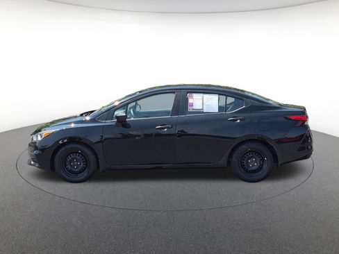 Used 2020 Nissan Versa S FWD image 4