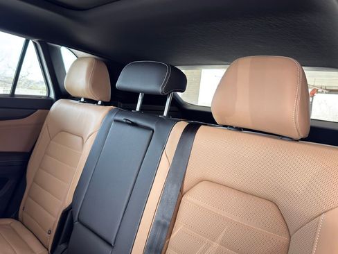 New 2026 Volkswagen Atlas Cross Sport SEL AWD/4WD image 31