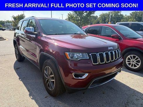 Used 2019 Jeep Grand Cherokee Limited AWD/4WD image 2