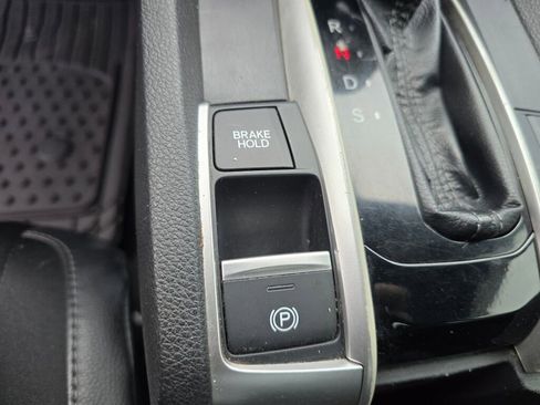 Used 2019 Honda Civic Sport image 27