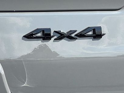 New 2027 Jeep Grand Cherokee Altitude