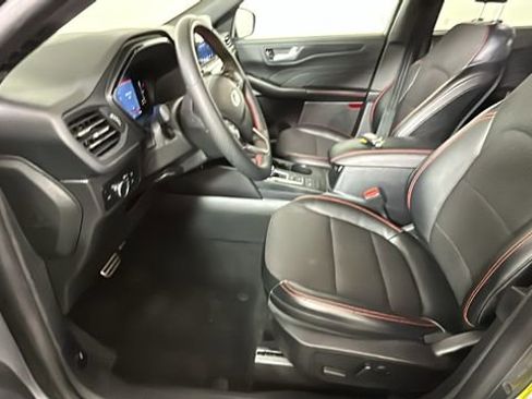 Used 2023 Ford Escape ST-Line AWD/4WD image 12