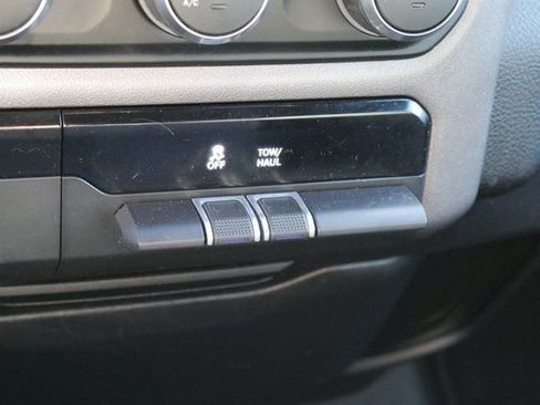 Used 2021 RAM 1500 Big Horn image 22