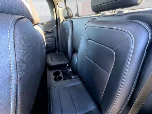 Used 2018 Chevrolet Colorado ZR2 image 16