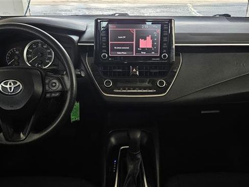 Used 2022 Toyota Corolla LE image 9