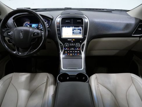 Used 2018 Lincoln MKX Reserve w/ Driver Assistance Package image 12