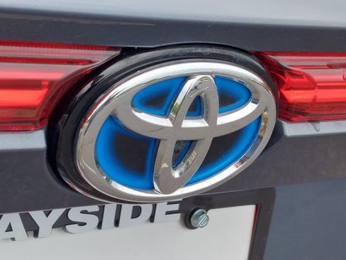 Used 2024 Toyota Venza LE AWD/4WD image 36