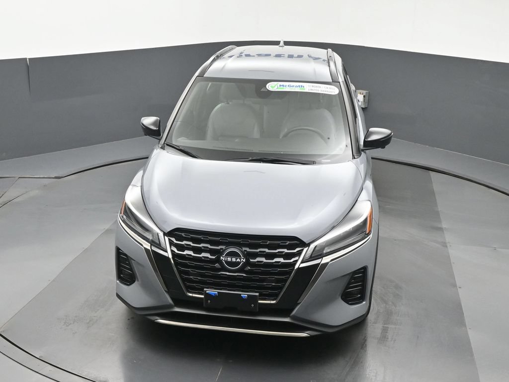 Used 2023 Nissan Kicks SR w/ SR Premium Package FWD image 27