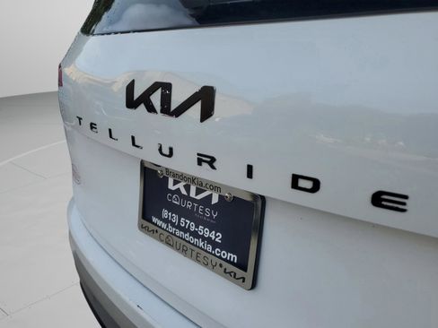 Certified 2023 Kia Telluride S w/ S Sunroof Package image 34