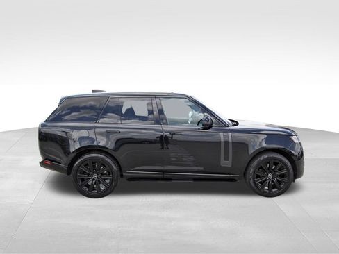Used 2023 Land Rover Range Rover SE AWD/4WD image 5