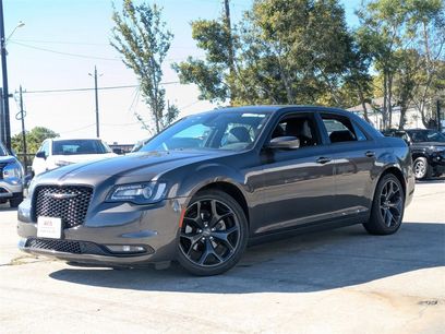 Used 2023 Chrysler 300 S