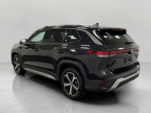 Certified 2026 Volkswagen Tiguan SE AWD/4WD image 7