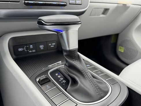 New 2025 Hyundai Kona SEL AWD/4WD image 22