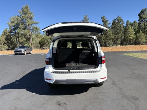 Used 2023 Nissan Armada SV w/ Cargo Package RWD image 10