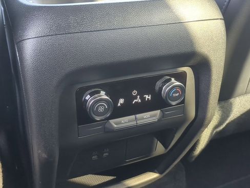 Used 2026 Buick Enclave Preferred FWD image 21