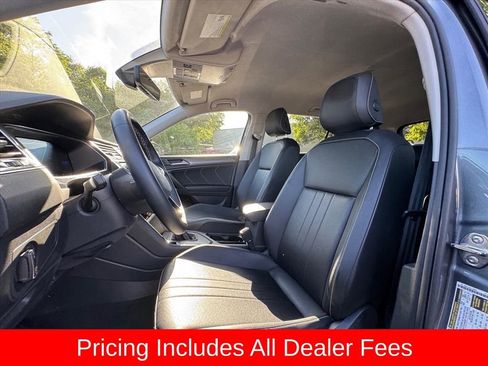 Used 2023 Volkswagen Tiguan SE FWD image 16