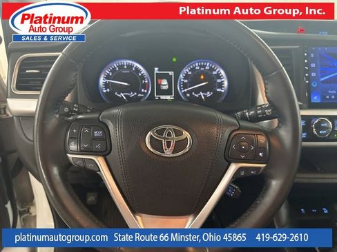 Used 2018 Toyota Highlander Limited image 10