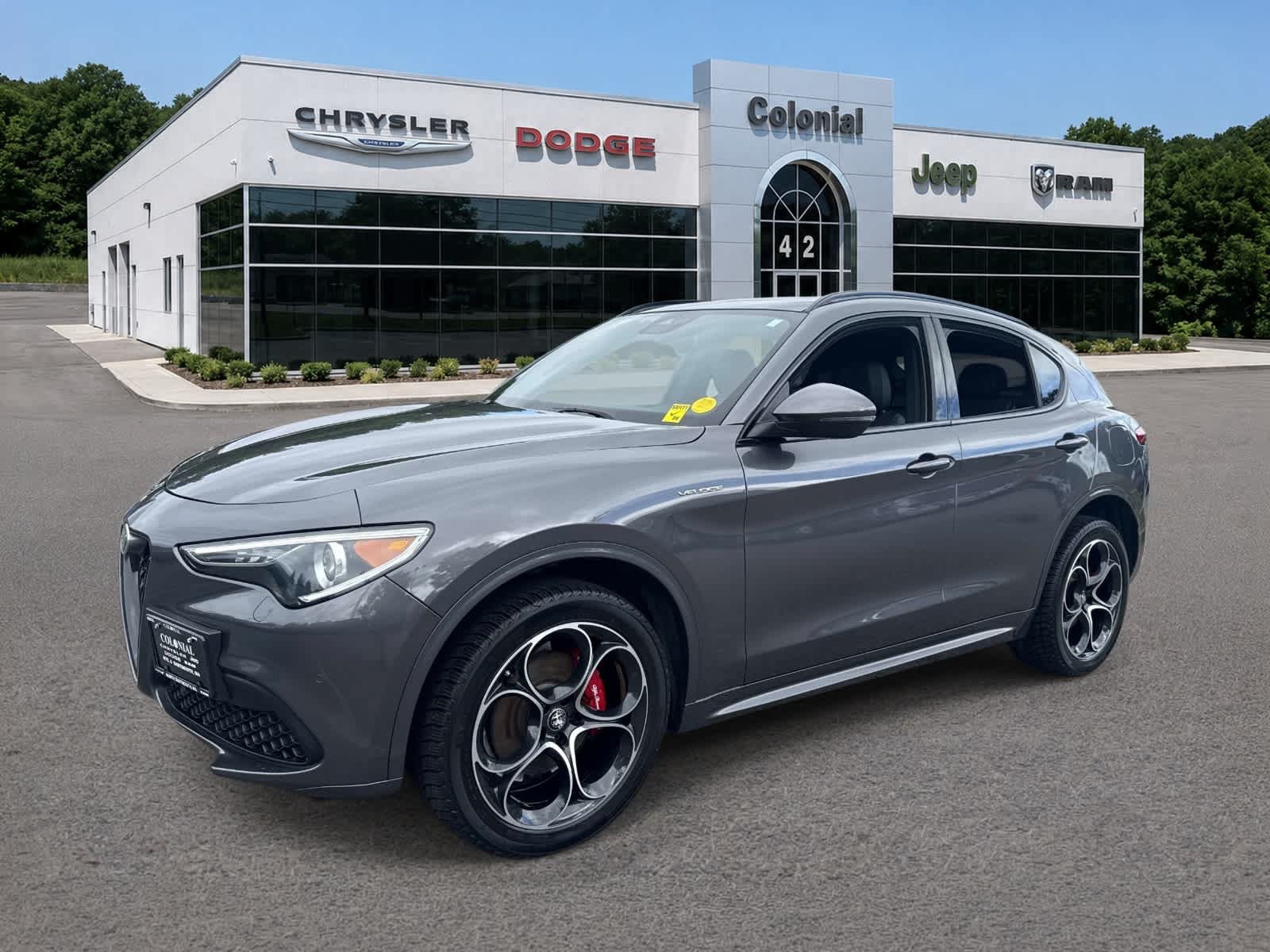 Used 2023 Alfa Romeo Stelvio Veloce AWD/4WD image 1