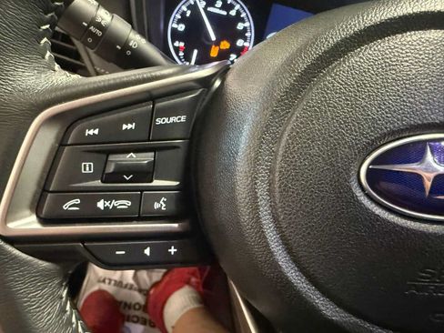 Used 2025 Subaru Outback Premium w/ Popular Package #1A AWD/4WD image 29