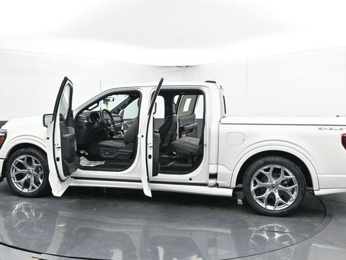 New 2025 Ford F150 Lariat w/ Equipment Group 502A High image 43