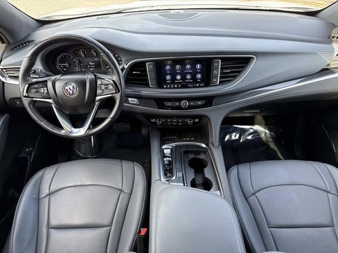 Used 2023 Buick Enclave Essence image 20