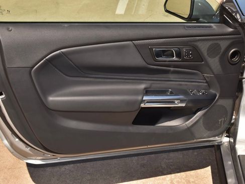 Certified 2025 Ford Mustang GT Premium image 31