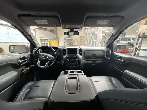 Certified 2019 GMC Sierra 1500 SLT w/ X31 Off-Road Package image 19