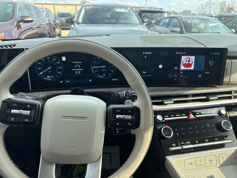 Used 2024 Hyundai Santa Fe Calligraphy image 15