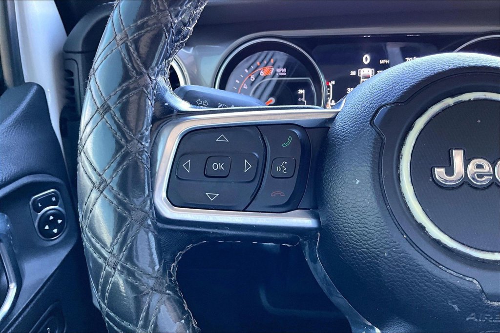Used 2021 Jeep Wrangler Unlimited Sahara w/ Uconnect 4C Nav & Sound Group AWD/4WD image 18